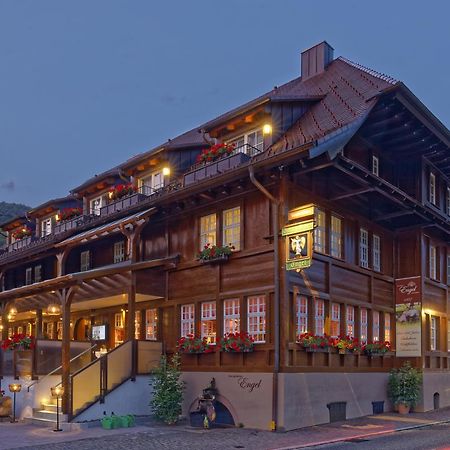 Schwarzwaldgasthaus Goldener Engel Glottertal Exterior foto